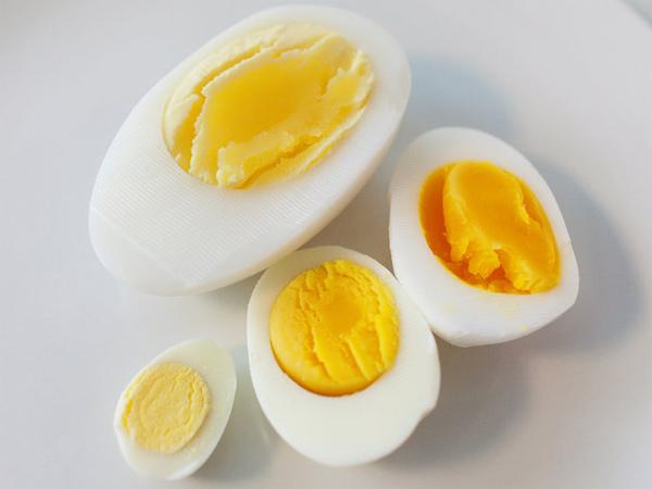 Ăn trứng vịt luộc có tác dụng gì